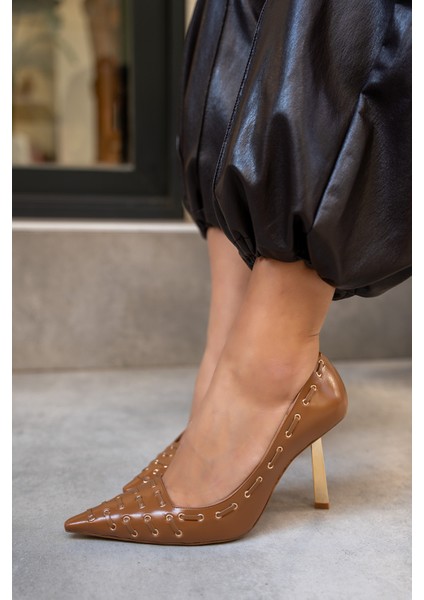 Elvis Taba Deri Kadın Zımba Detaylı Topuklu Ayakkabı fiyatları