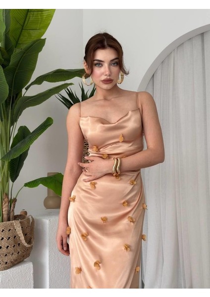 Ulak Handmader Dora Çiçek Detaylı Elbise fırsatları