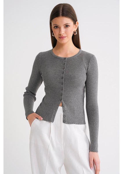 6931 Kadın Düğmeli Fitilli Triko Hırka Gri indirimleri