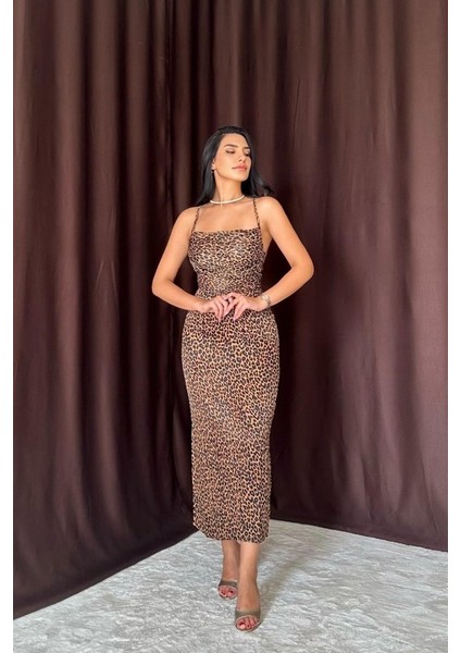 Ulak Handmader Leopar Sırt Detaylı Leopar Desenli Saten Elbise fiyatları