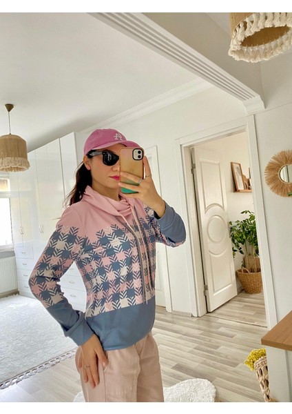 Ulak Handmader Kadın Uzun Kollu Balıkçı Yaka Bağcıklı Desenli Şardonlu Dalgıç Bluz