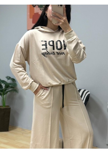 Ulak Handmader Kadın Uzun Kollu Nope Baskılı Beli Ribanalı Ikili Takım indirimleri