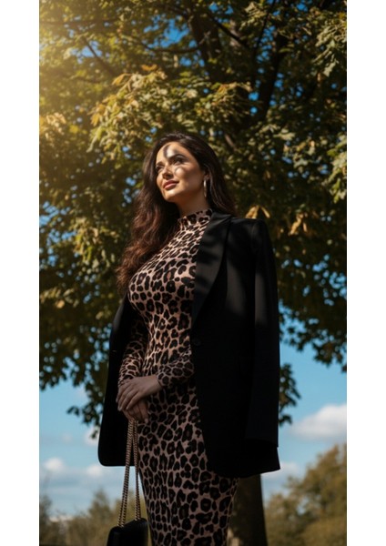 Ulak Handmader Kadın Uzun Kollu Balıkçı Yaka Leopar Desenli Midi Boy Elbise