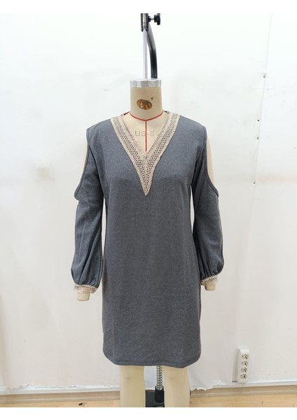 Ulak Handmader Kadın Uzun Kollu Omuzdan Açık V Dantel Yakalı Mini Waffle Elbise