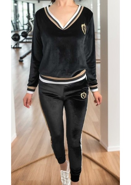 Ulak Handmader Kadın Uzun Kollu V Yaka Yakası ve Kol Ağzı Şerit Detay Kadife Takım fırsatları