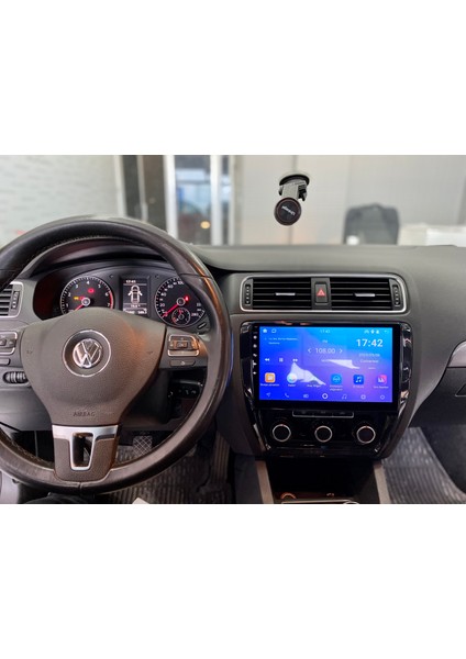 Volkswagen Jetta 2011-17 10" Uyumlu Android Multimedia Gerçek 4/64 Kablosuz Carplay Geri Görüş Kameralı modelleri