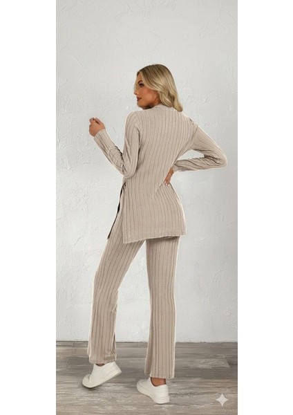 Ulak Handmader Kadın Uzun Kollu Bisiklet Yaka Yandan Yırtmaçlı Şardonlu Kaşkorse Bluz ve Pantolon Ikili Takım modelleri