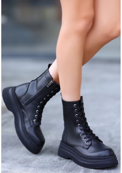 Kadın Siyah Bağcıklı Fermuarlı Kalın Tabanlı Postal Bot modelleri