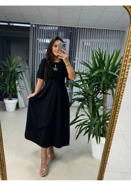 Ulak Handmader Kadın Kısa Kollu Bisiklet Yaka Fiyonk Broşlu Midi Janjan Krep Elbise fiyatları