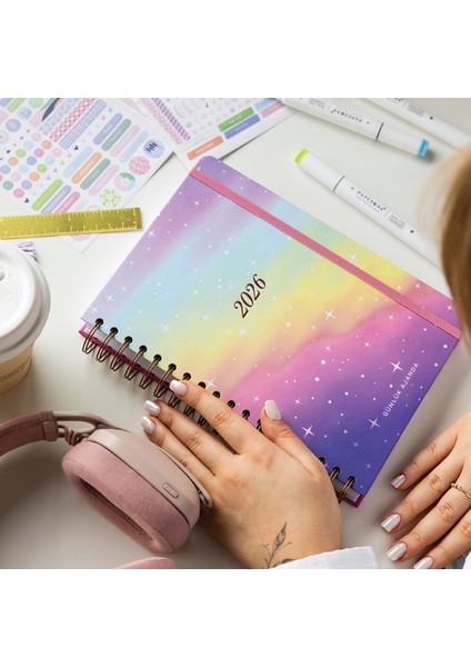 2026 Spiralli Günlük Ajanda 12 Aylık – 17X24 cm Gökkuşağı