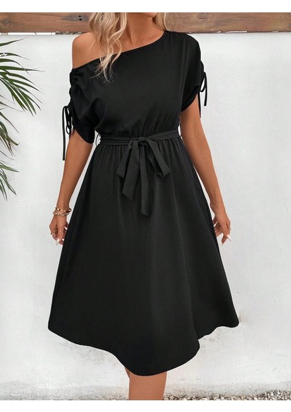 Ulak Handmader Kadın Tek Omuzu Açık Kol Ucu Fiyonklu Belden Kuşaklı Yırtmaç Detaylı Viskon Elbise indirimleri