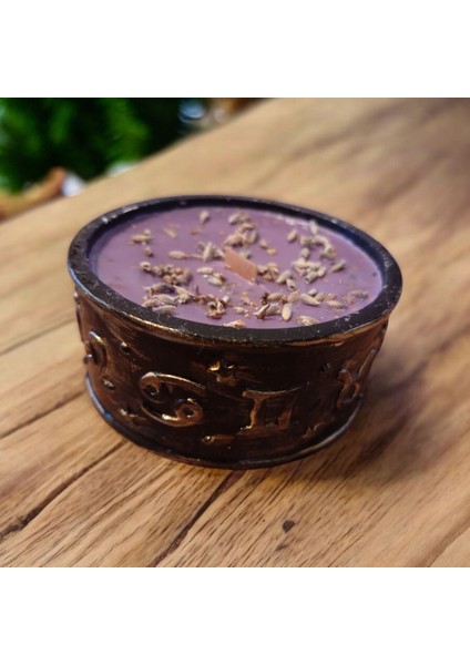 Arınma Huzur ve Ruhsal Dengeyi Desteklemek Için Lavanta Kokulu Mum fırsatları