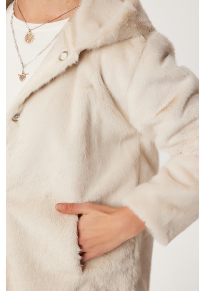 Kapüşonlu Suni Kürk Kaban LZH0018 Bej modelleri