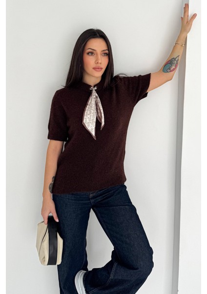 Kadın Kısa Kollu Fular Detaylı Triko Kazak – Soft Elegance