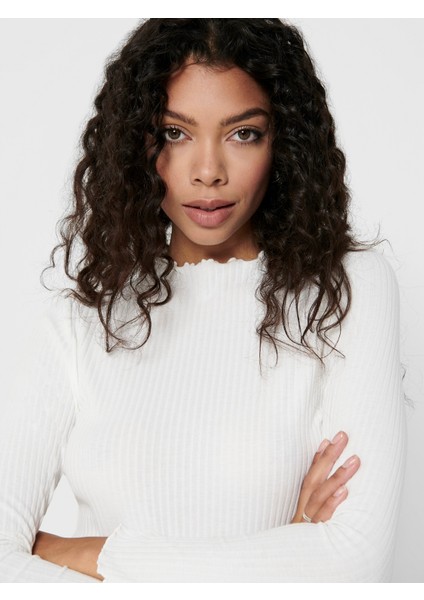 Bayan Fırfırlı Uzun Kol Body 15180040 fiyatları