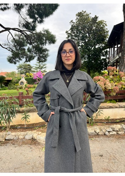 Çift Düğmeli Kemerli Kaşe Kaban