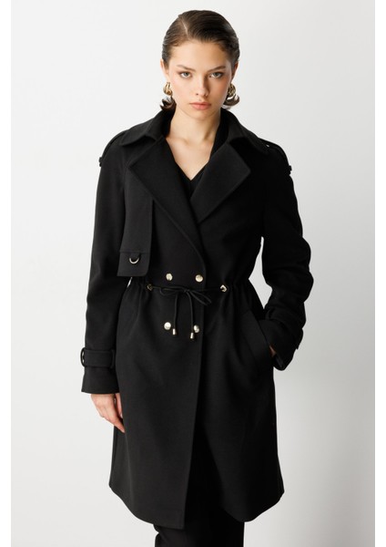 Beli Bağcıklı Apoletli Kaban 6037-26K fiyatları