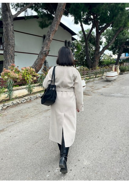 Çift Düğmeli Kemerli Kaşe Kaban modelleri