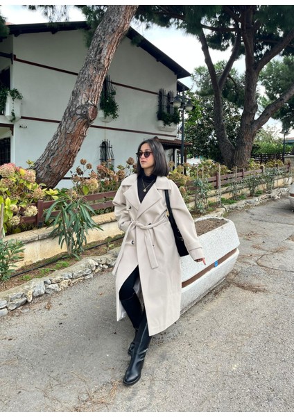 Çift Düğmeli Kemerli Kaşe Kaban fırsatları