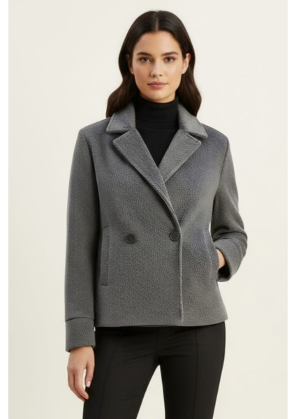 Kadın Kruvaze Yaka Astarlı Cep Detaylı Kısa Kaşe Ceket Kaban