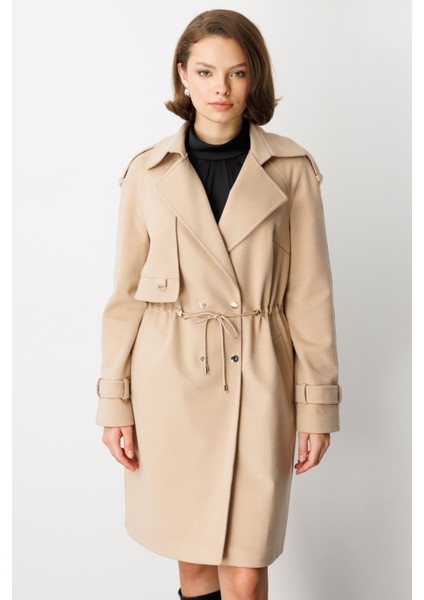 Beli Bağcıklı Apoletli Kaban 6037-26K modelleri