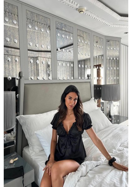 5'li İçeride&Dışarıda Fırfırlı Siyah Pijama Takım