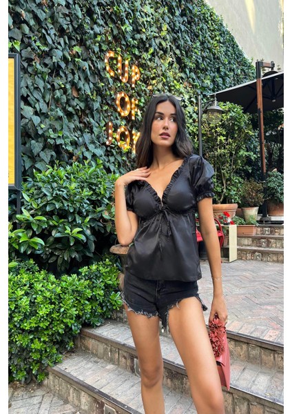 5'li İçeride&Dışarıda Fırfırlı Siyah Pijama Takım