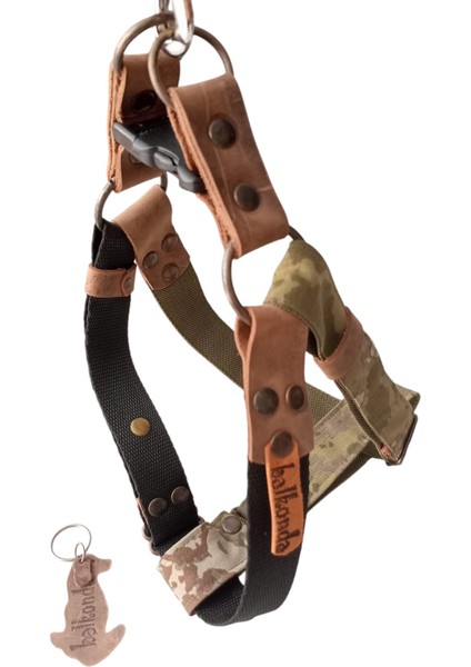 Köpek Göğüs Tasması Orta Irk Ayarlamalı Kolon Kordon Deri Başlı Dog Harness Kamuflaj & Siyah fırsatları