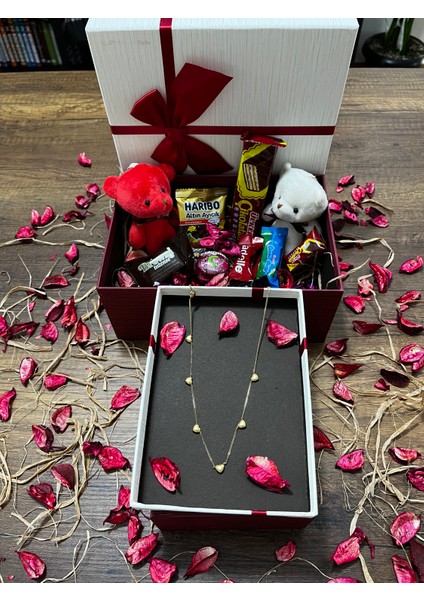 Sevgiliye Ayıcık Çikolata Kalpli Kolye Hediye Kutusu Özel Gün Yılbaşı Öğretmenler Günü Hediyesi