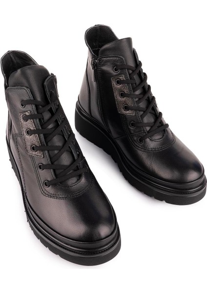 Modern Sade Yumuşak Ortopedik Taban Bot Siyah 3522