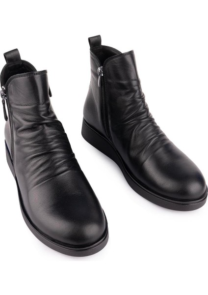 Modern Sade Yumuşak Ortopedik Taban Bot Siyah 2400