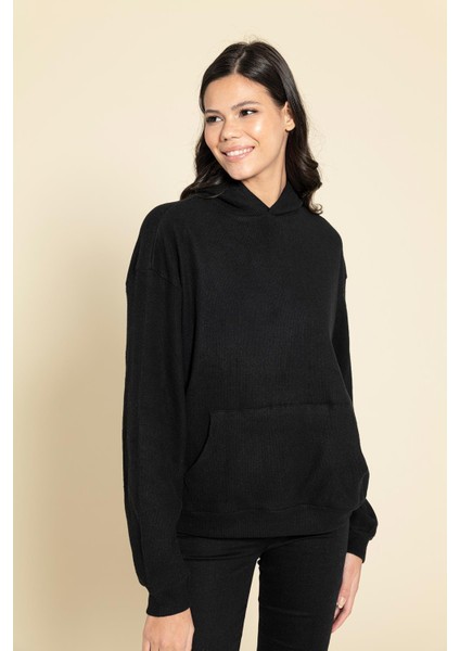Oversize Kanguru Cepli Siyah Sweatshirt indirimleri