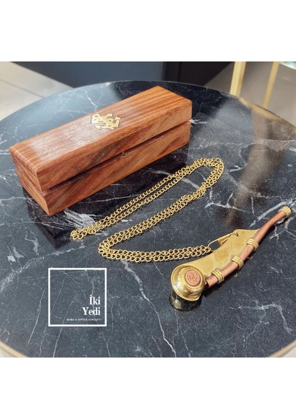 Curtis Pirinç Gemici Düdüğü – Çapa Motifli Silistre Düdük, Gül Ağacı Kutulu Antika Denizcilik Dekoru fiyatları