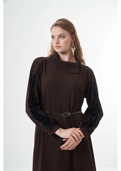 Kadife Detaylı Elbise Kahve 38800 fırsatları