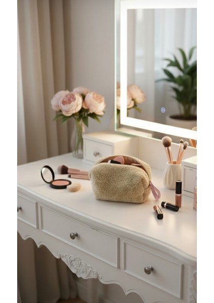 Makyaj Çantası Peluş Bej Lila