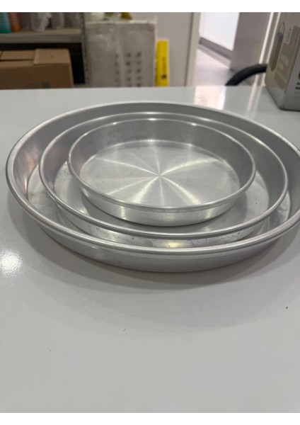 Alüminyum 3’lü Fırın ve Kek Kalıbı Seti – Yapışmaz Yüzeyli, Yüksek Isı Dağılımlı, Derin Yuvarlak Kalıp Modelleri ile Kek, Pasta ve Fırın Yemekleri Için Çok Amaçlı Kullanım