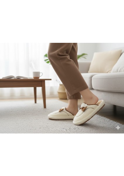 Kadın Peluş Ev Terliği Kışlık modelleri