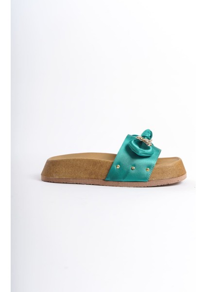 Dıla Kalın ve Ortopedik Taban Ayıcıklı Saten Kadın Terlik Skt - Yeşil