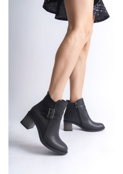 Noemı Tokalı Fermuarlı Ortopedik Taban Topuklu Kadın Bot Cst - Siyah fiyatları