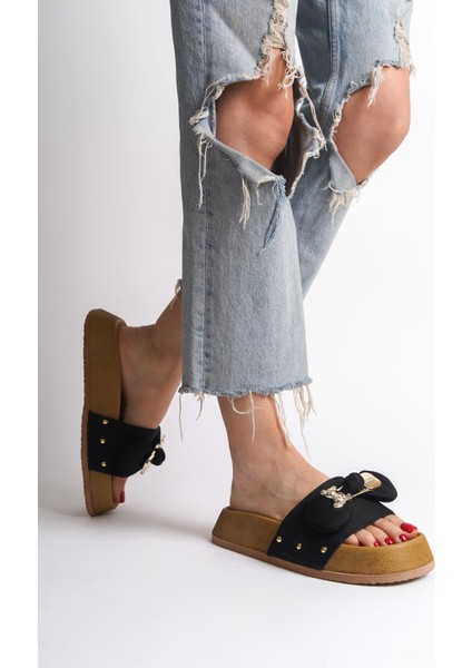 Dıla Kalın ve Ortopedik Taban Ayıcıklı Saten Kadın Terlik Skt - Siyah