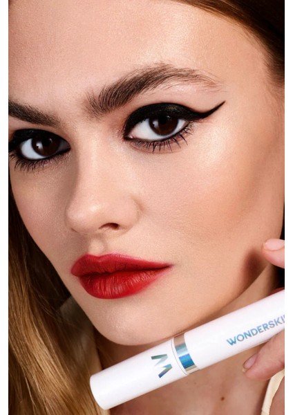 Wonder Blading Lip Stain Peel Off Masque Playful Stain & Go modelleri