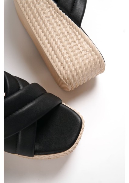 Joymıx Dolgu Topuklu Ortopedik Taban Hasır Görünümlü Kadın Terlik Ckt - Siyah