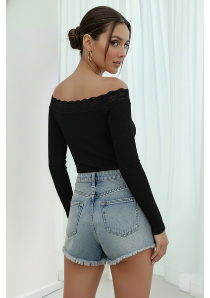 Dantelli Kayık Yaka Slim Fit Bluz fiyatları