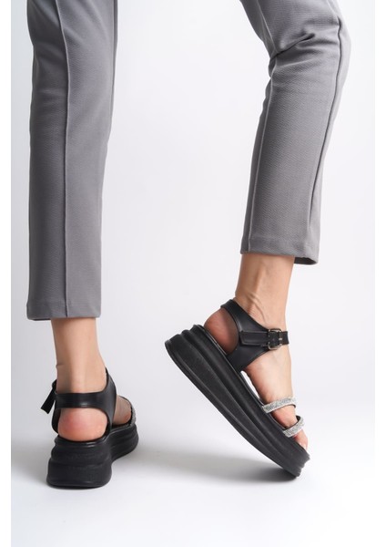 Zlohe Kalın Tokalı Taşlı Şeritli Ortopedik Taban Kadın Sandalet Cst - Siyah modelleri