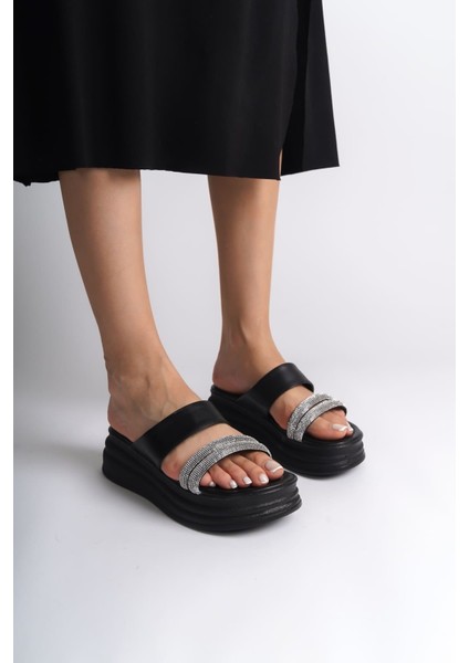 Sarah Düz Topuklu Taşlı Şeritli Kalın ve Ortopedik Taban Kadın Terlik Cst - Siyah