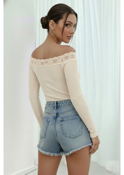 Dantelli Kayık Yaka Slim Fit Bluz fiyatları