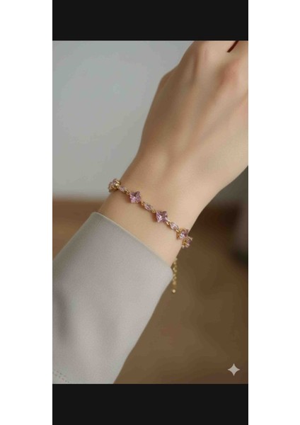 Pembe Zirkon Taşlar ve Zarif Dokunuş: Paslanmaz Çelik Bileklik