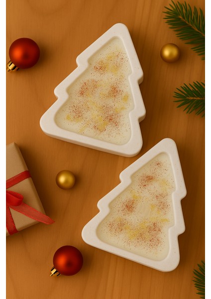 Çam Ağacı Şeklinde 2’li Soya Wax Mum Seti – Sedir Ağacı Kokulu, Seramik Tozu Döküm & El Boyaması