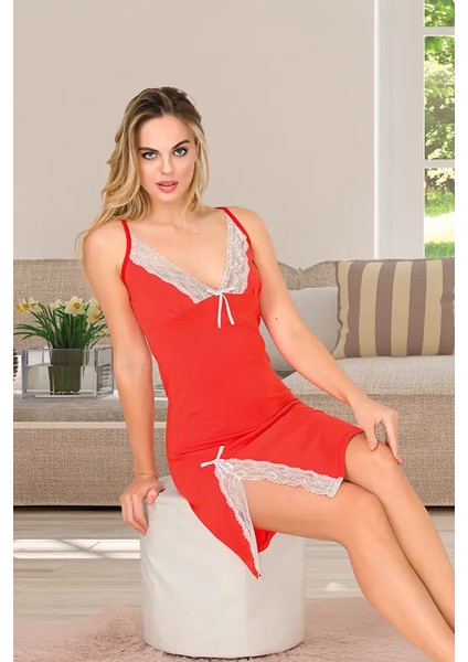 Lady Beyaz Dantel Mini Yırtmaç Penye Gecelik