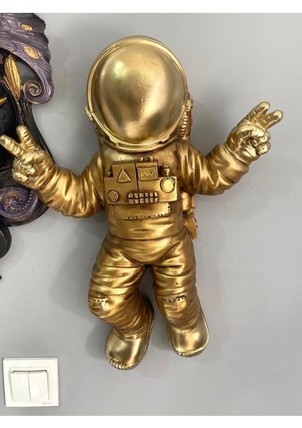 Dekoratif Dev Astronot Heykeli - Duvar Modeli Biblo (47X35CM) fırsatları
